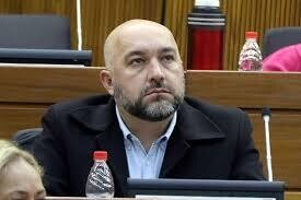Контроверсия вокруг парагвайского законодателя Аревало