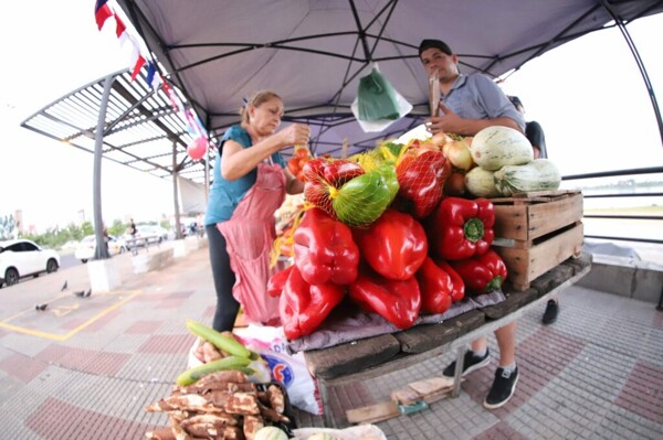 Ярмарка в Консепсьоне собрала 250 фермеров с свежей продукцией